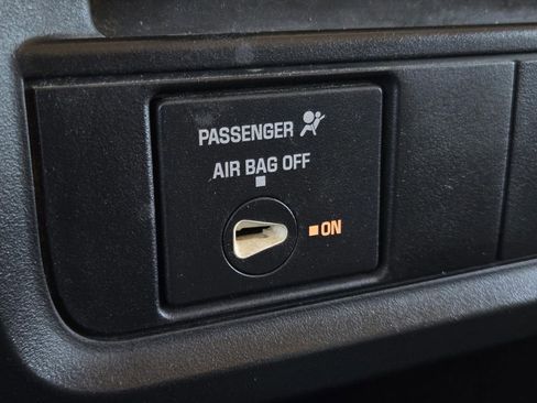 Used 2006 Chevrolet Express 3500 image 25