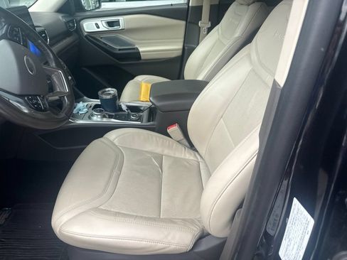 Used 2020 Ford Explorer Platinum AWD/4WD image 10