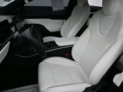 Used 2023 Tesla Model X Plaid AWD/4WD image 22