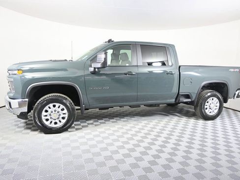 New 2026 Chevrolet Silverado 3500 LT w/ All Star Edition AWD/4WD image 2