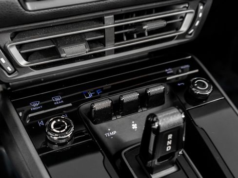 Used 2024 Porsche 911 Carrera S w/ Sport Package image 41