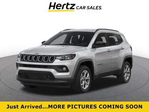 Used 2025 Jeep Compass Limited AWD/4WD image 1