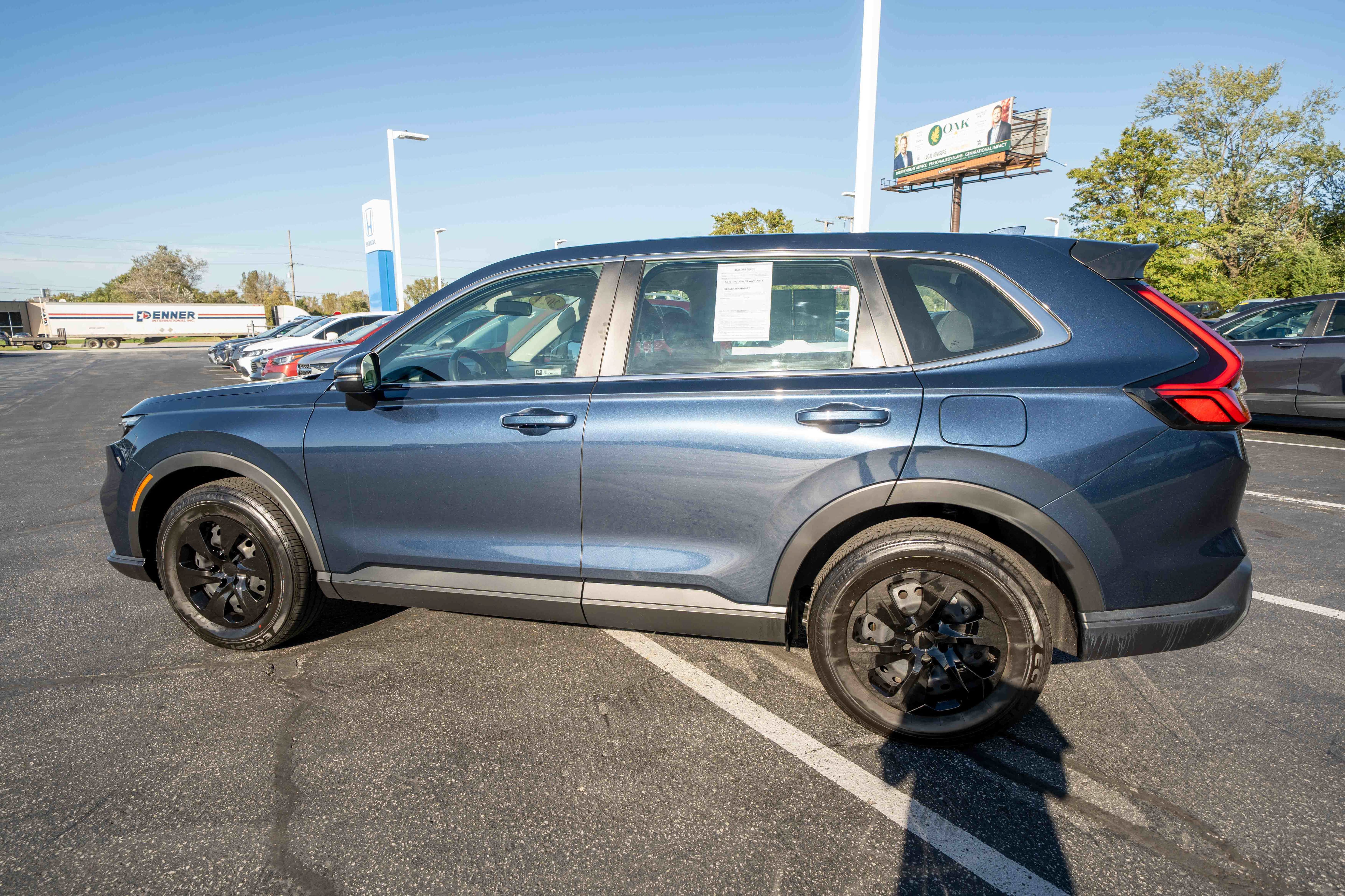 Used 2024 Honda CR-V LX image 4
