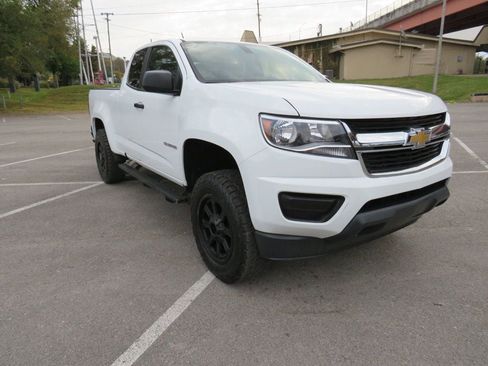 Used 2016 Chevrolet Colorado W/T image 2