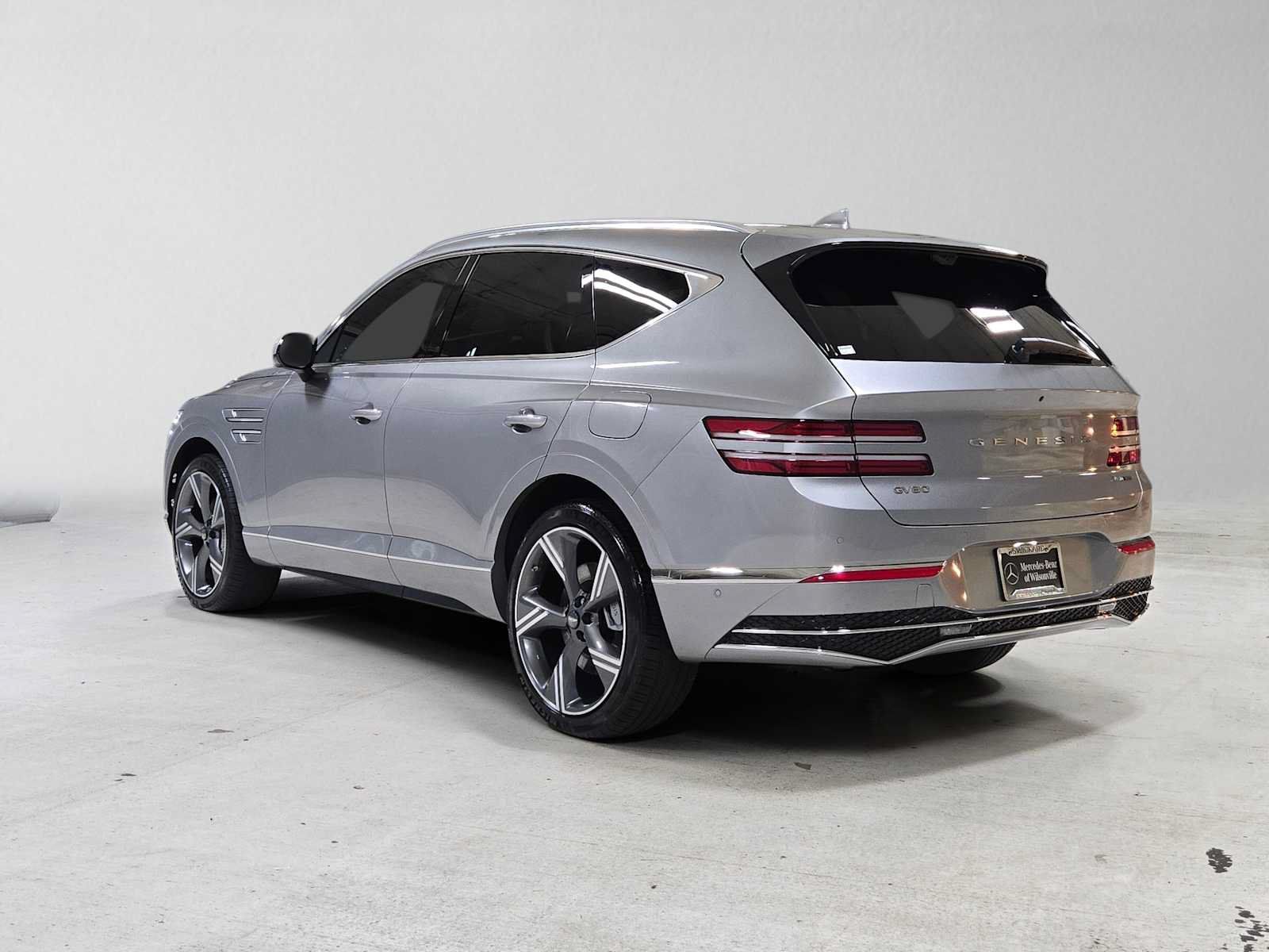 Used 2025 Genesis GV80 3.5T Prestige AWD/4WD image 5