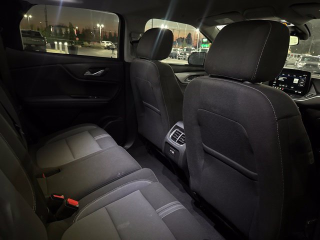 Used 2025 Chevrolet Blazer LT AWD/4WD image 25