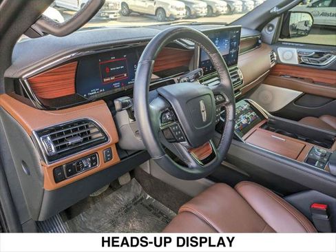 Used 2024 Lincoln Navigator Reserve AWD/4WD image 13