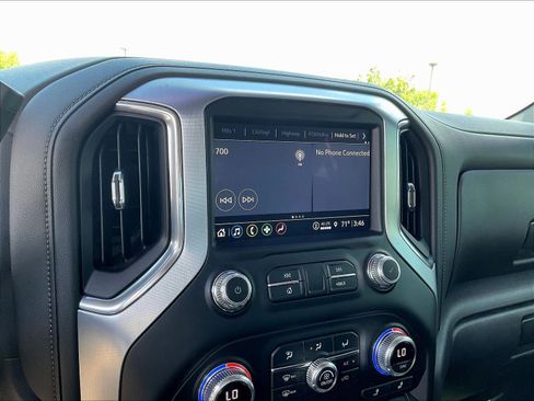 Used 2022 GMC Sierra 1500 Elevation AWD/4WD image 16