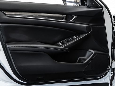 Used 2021 Honda Accord Sport image 17