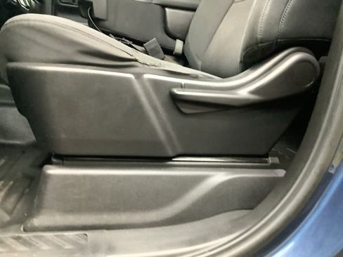 Used 2019 GMC Sierra 1500 4x4 Crew Cab w/ Convenience Package image 12