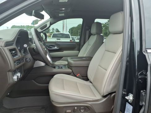 Used 2024 GMC Yukon SLT w/ SLT Premium Package RWD image 20