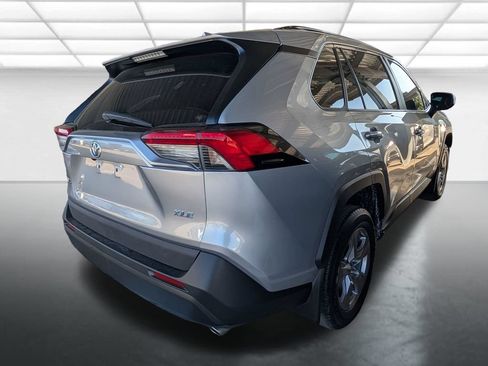Used 2024 Toyota RAV4 XLE w/ Convenience Package FWD image 6