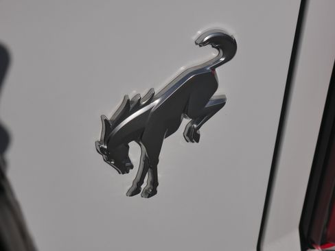 Certified 2022 Ford Bronco Badlands image 24