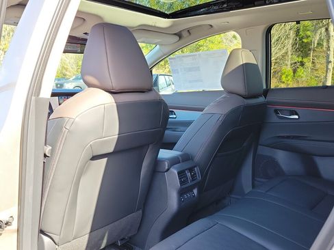 New 2026 Nissan Murano Platinum w/ Cargo Package AWD/4WD image 14