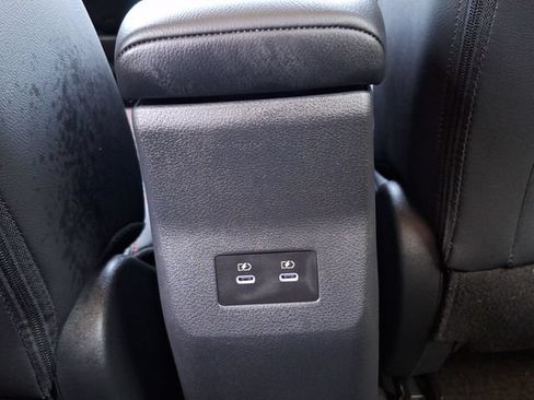 Certified 2025 Nissan Kicks SR w/ Illumination Package FWD image 31