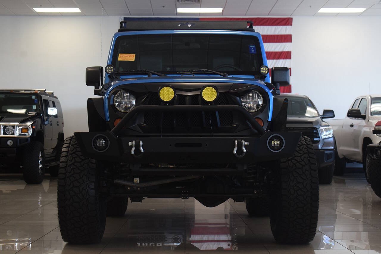 Used 2010 Jeep Wrangler Rubicon w/ PWR Convenience Group AWD/4WD image 2