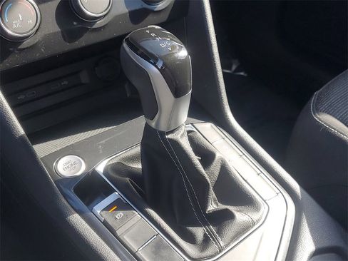 Used 2023 Volkswagen Tiguan S image 29