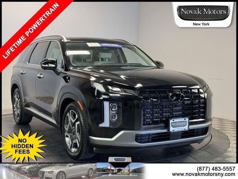 Used 2023 Hyundai Palisade Limited AWD/4WD image 1