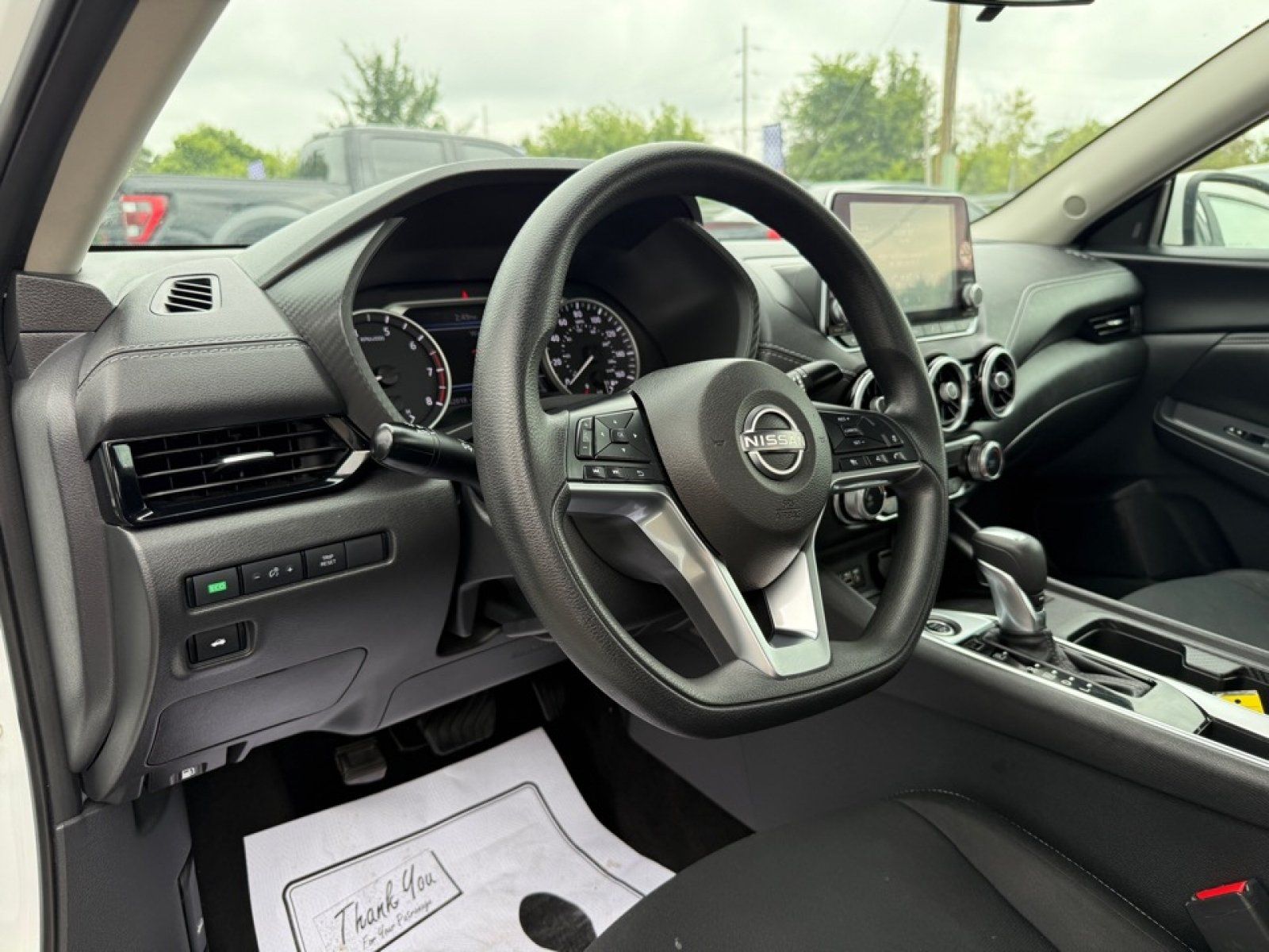 Used 2024 Nissan Sentra SV FWD image 17