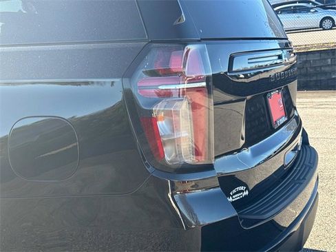 Used 2023 Chevrolet Suburban RST w/ Luxury Package image 13