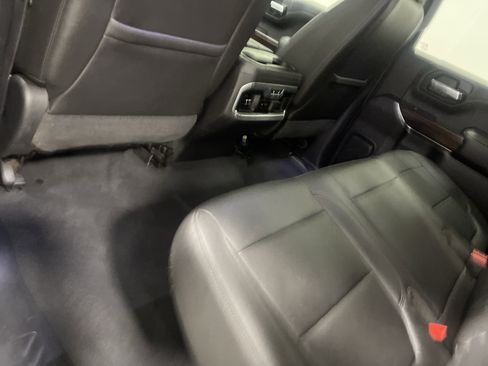 Used 2019 GMC Sierra 1500 SLT w/ SLT Premium Package image 17