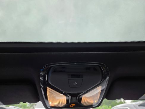 Used 2018 BMW 540i xDrive AWD/4WD image 5