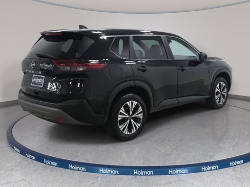 Used 2023 Nissan Rogue SV image 6