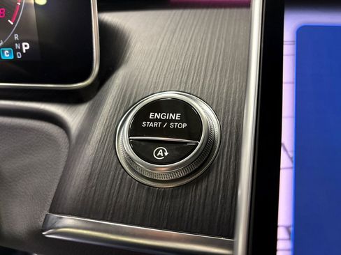 Used 2023 Mercedes-Benz S 500 4MATIC w/ AMG Line image 16