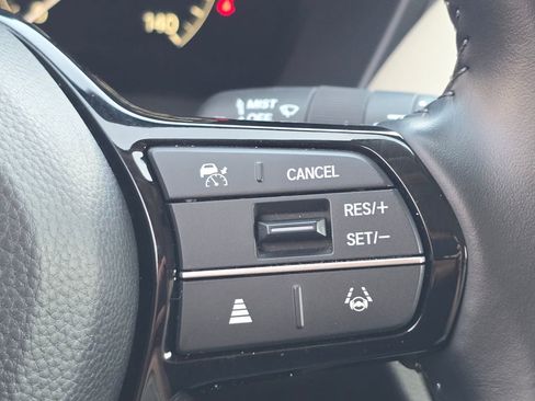 Used 2025 Honda HR-V EX-L image 24