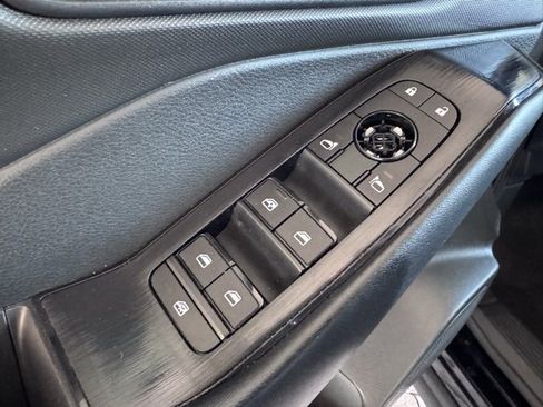 Used 2024 Nissan Rogue S image 11