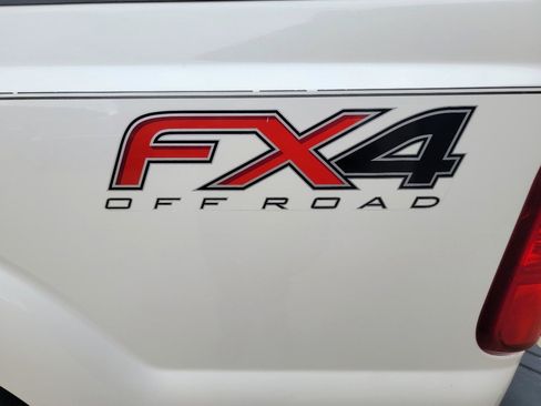Used 2015 Ford F250 Lariat w/ Chrome Package AWD/4WD image 14
