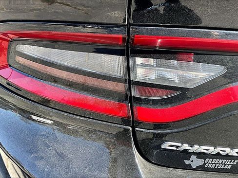 Used 2020 Dodge Charger SXT image 29