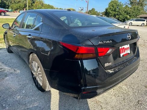 Used 2024 Nissan Altima 2.5 SV FWD image 27