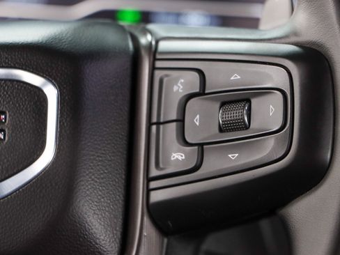 Used 2024 GMC Sierra 1500 AT4 w/ Technology Package AWD/4WD image 16