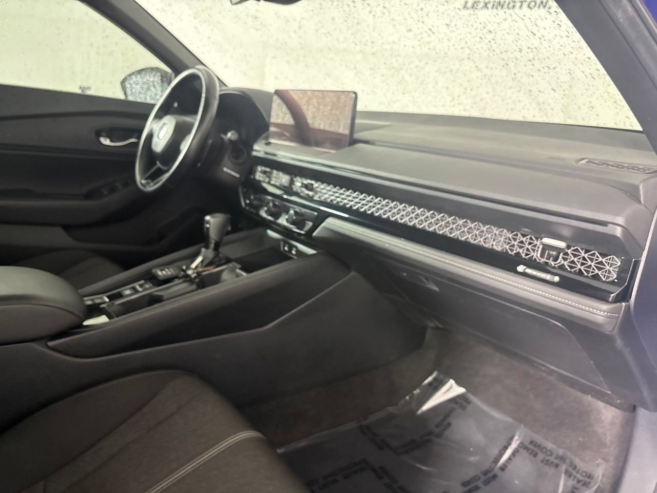 Used 2024 Honda Accord Sport image 29
