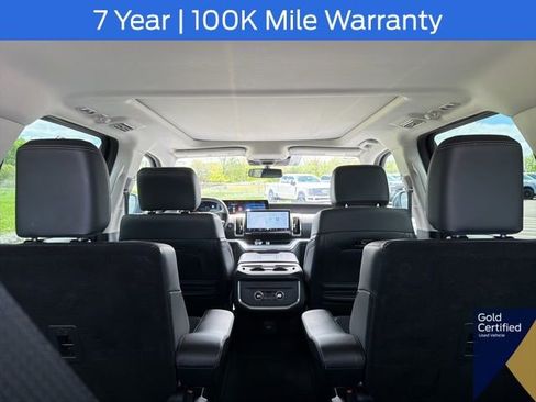 Used 2025 Ford Expedition Platinum AWD/4WD image 25