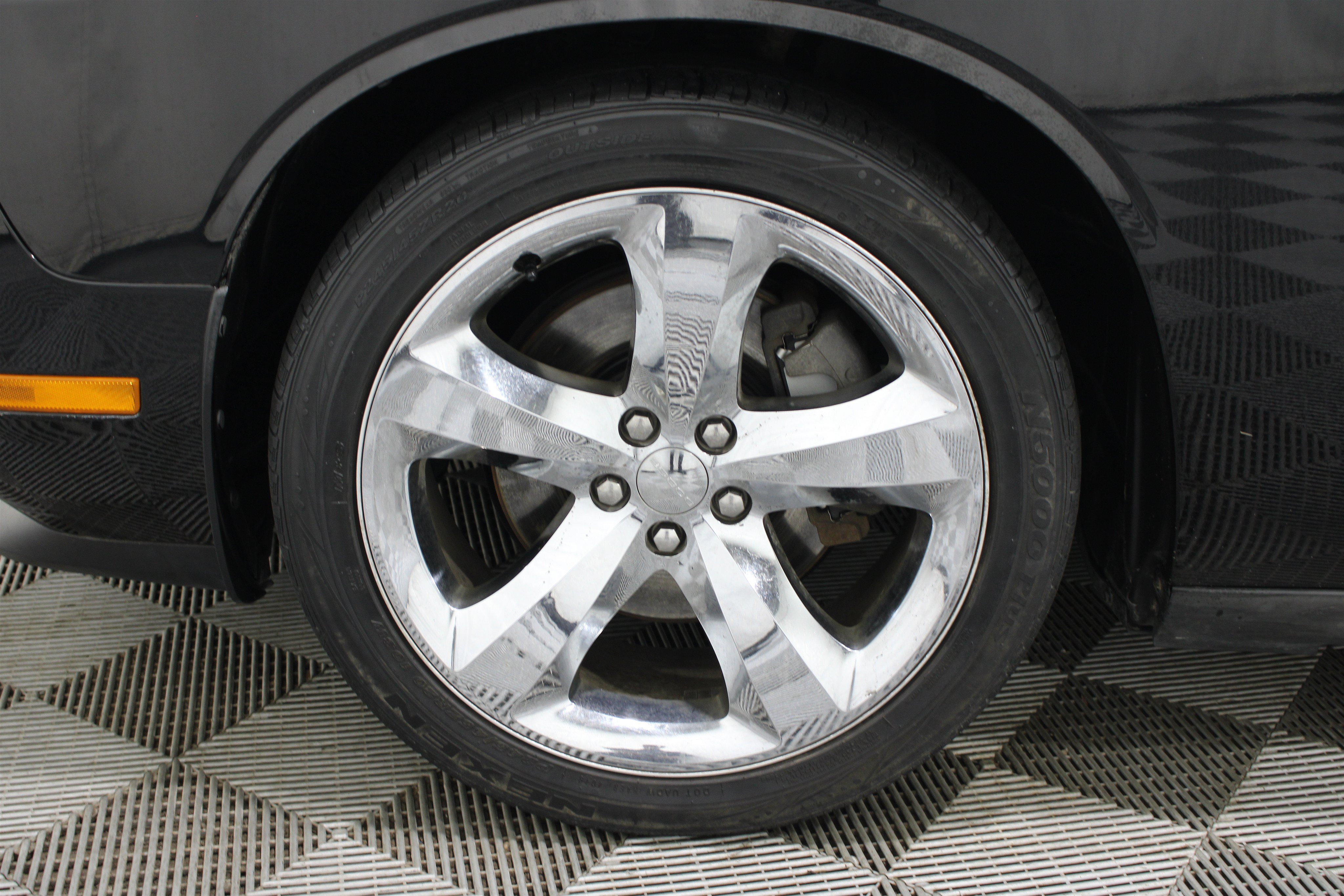Used 2012 Dodge Challenger R/T RWD image 29