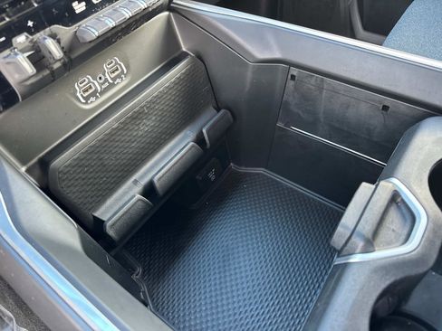 Certified 2023 RAM 2500 Big Horn w/ Level 1 Equipment Group image 28