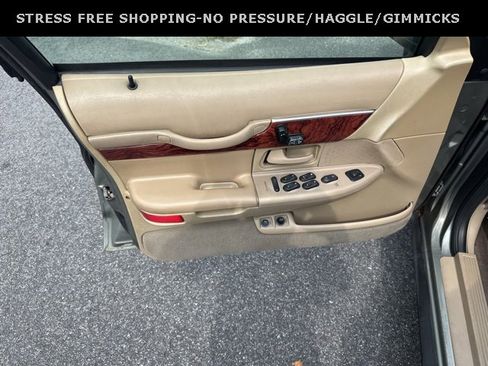 Used 2002 Mercury Grand Marquis GS image 16