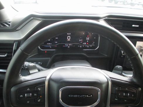 Used 2024 GMC Sierra 1500 Denali w/ Denali Reserve Package image 33