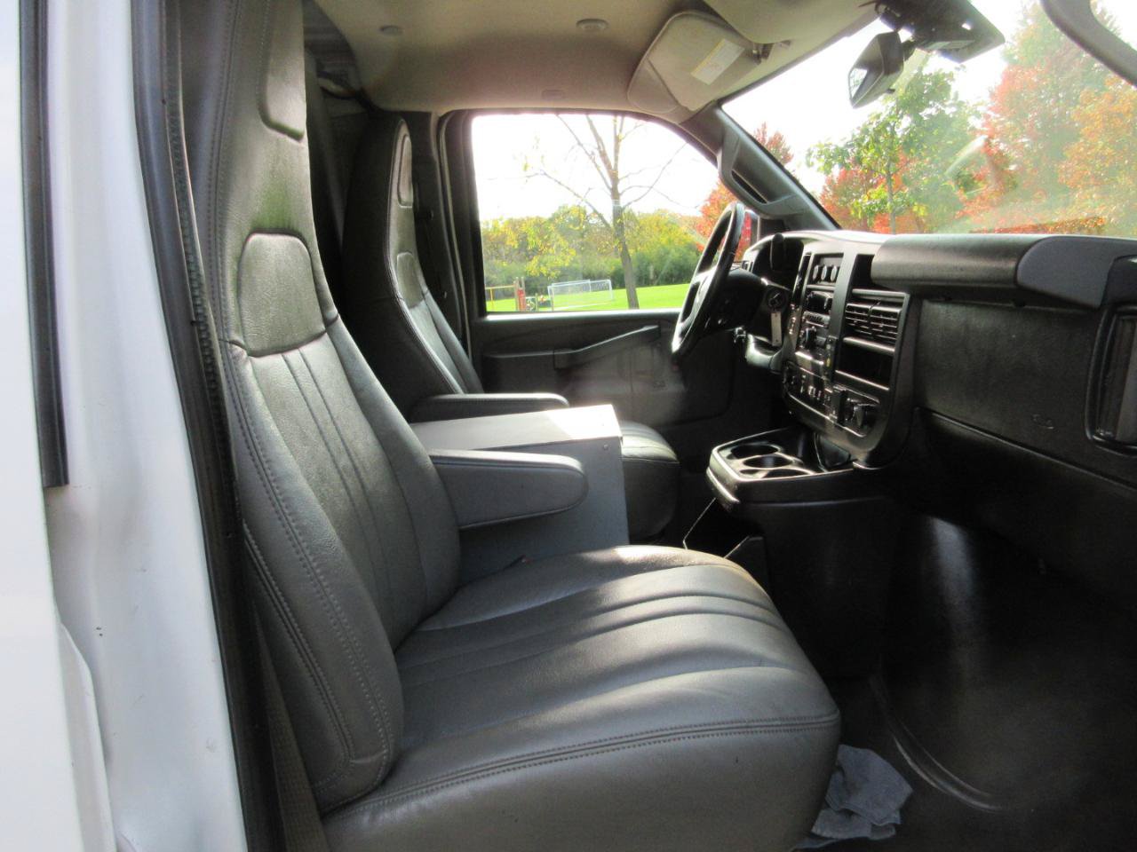 Used 2020 Chevrolet Express 2500 w/ Communications Package RWD image 37