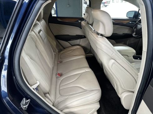 Used 2017 Lincoln MKC Select w/ Select Plus Package image 18