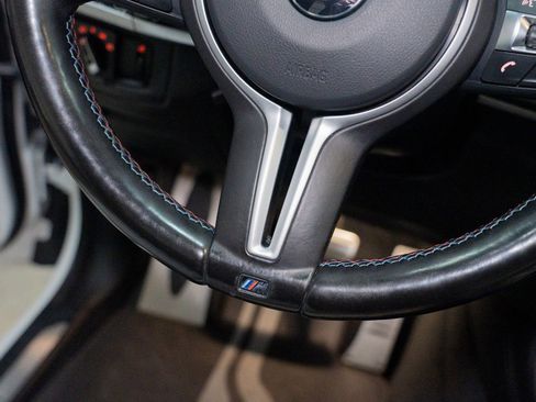 Used 2015 BMW X5 M image 38