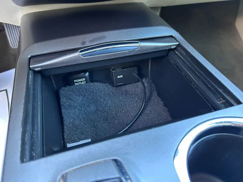 Used 2015 Acura RDX AWD w/ Technology Package image 46