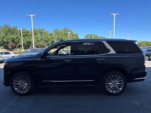 Used 2023 Cadillac Escalade Premium Luxury w/ Performance Package AWD/4WD image 5