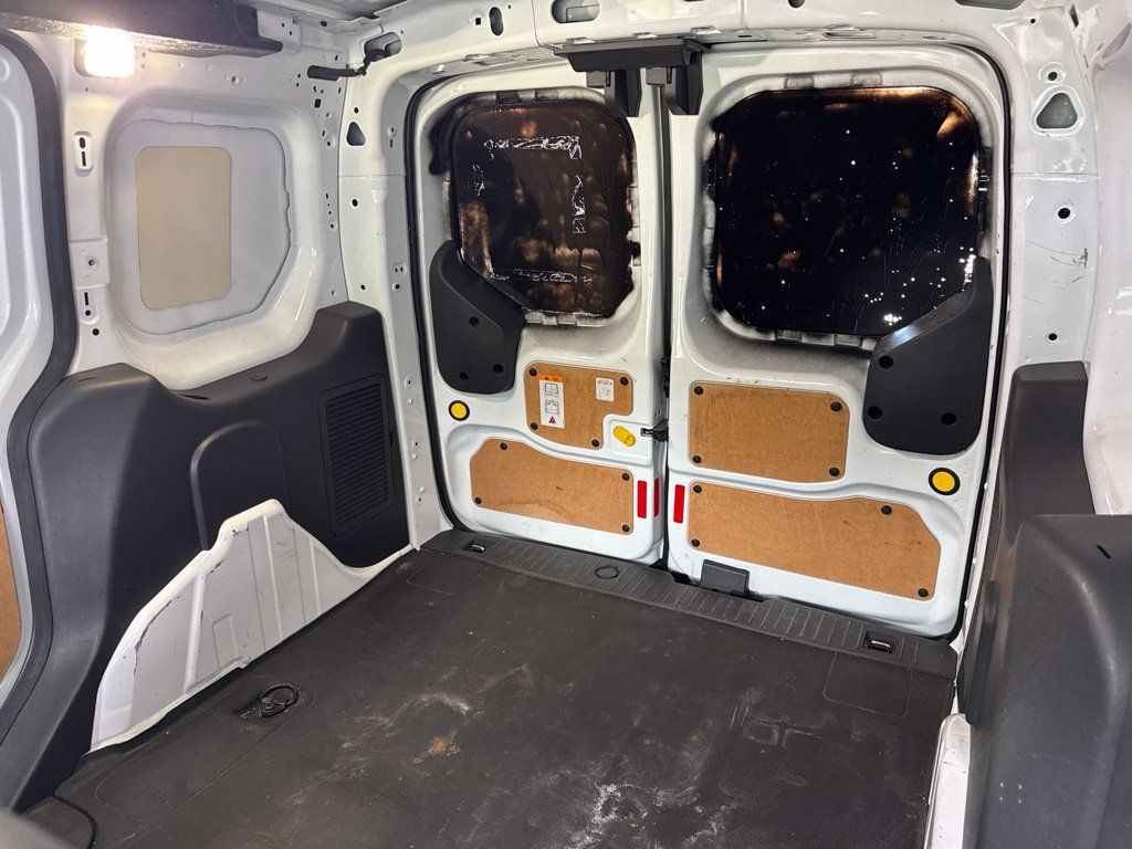 Used 2015 Ford Transit Connect XL FWD image 11
