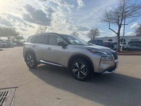 Certified 2023 Nissan Rogue Platinum w/ Platinum Premium Package image 8