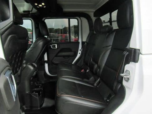 Used 2022 Jeep Gladiator Mojave w/ LED Lighting Group image 5