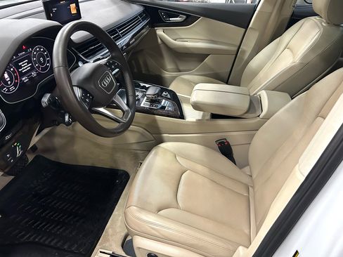 Used 2017 Audi Q7 3.0T Premium Plus image 9
