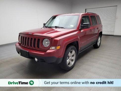 Used 2016 Jeep Patriot Latitude AWD/4WD image 1